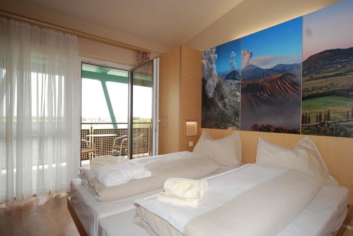 Vulkan Wellness Hotel & Camping Celldömölk Exterior foto